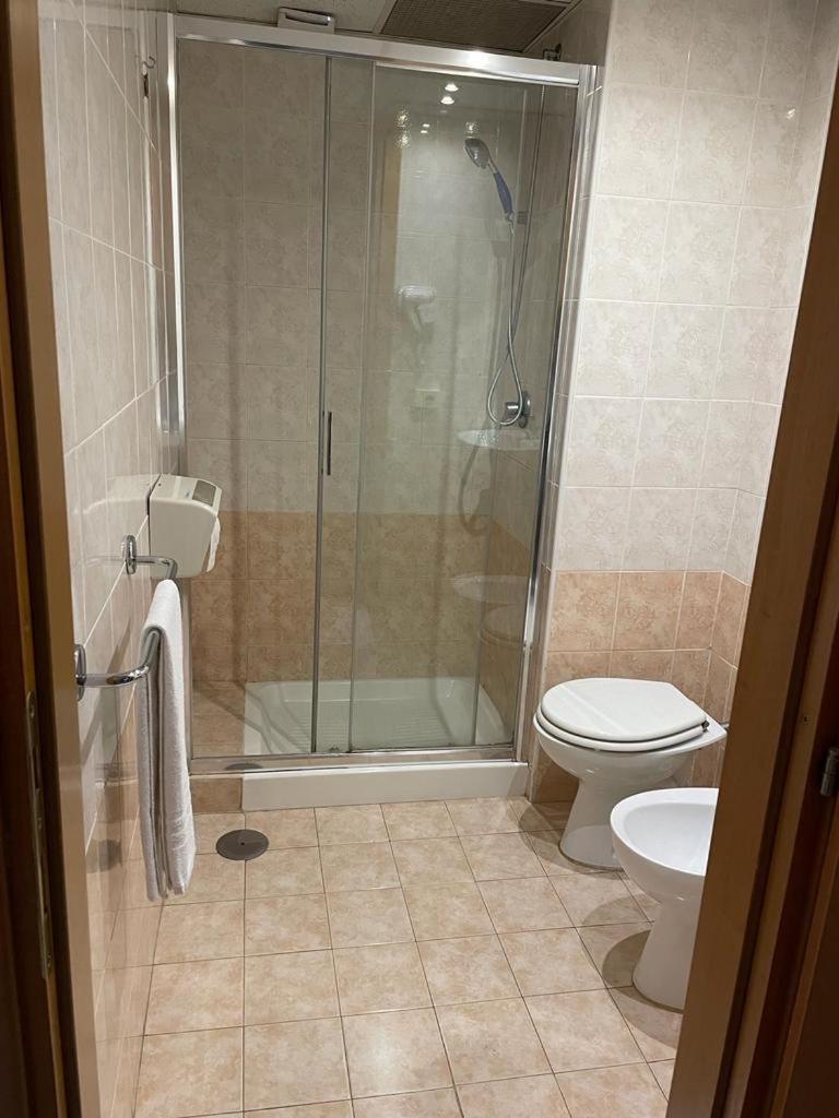 Pensionat Max House 2 *